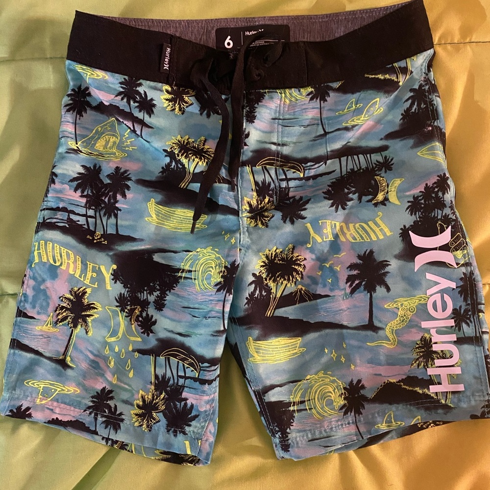 Boys Hurley Shorts Size6 BNWOT